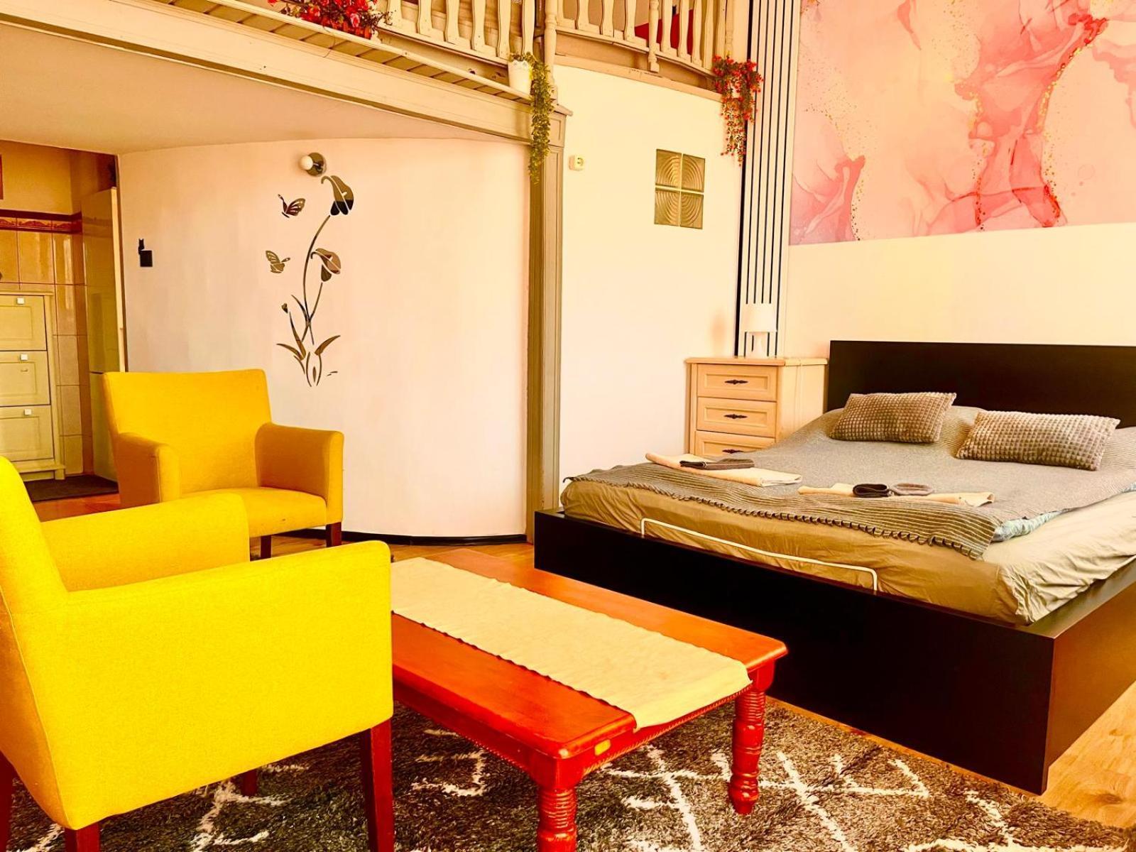 Kalvaria With Balcony, Free Parking And Ac Budapest Exterior foto